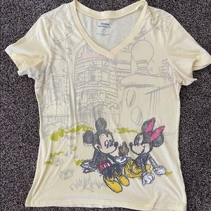 Disneyland authentic tee Mickey & Minnie